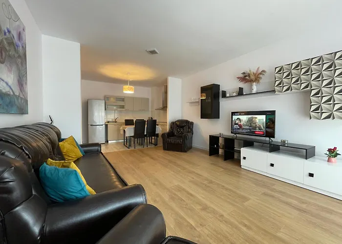 Luxury Tampa Bv * Brassó